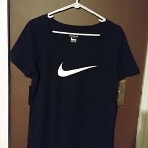 Nike tee